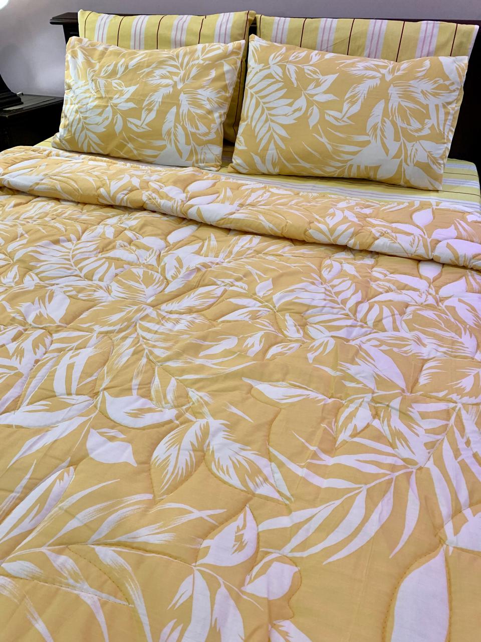 Yellow and white leaf set